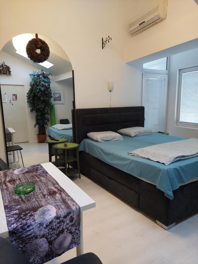 Sweet Apartments Or Rooms Ниш Экстерьер фото