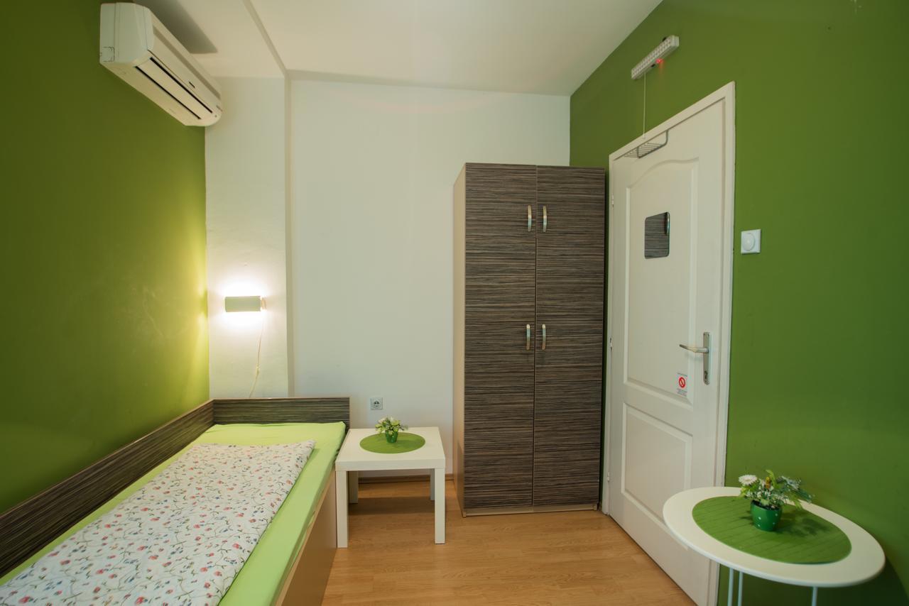 Sweet Apartments Or Rooms Ниш Экстерьер фото